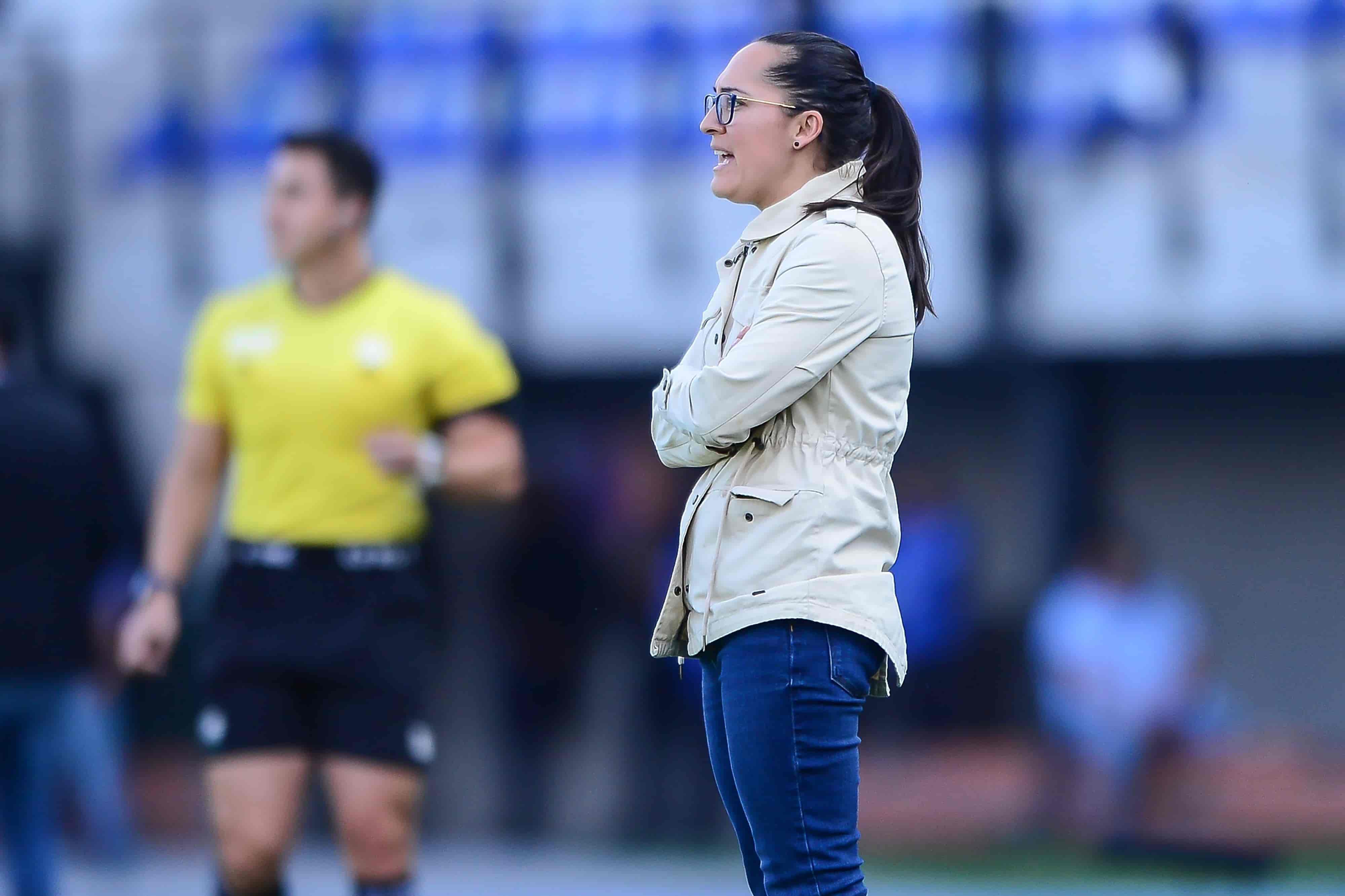 Amelia Valverde.