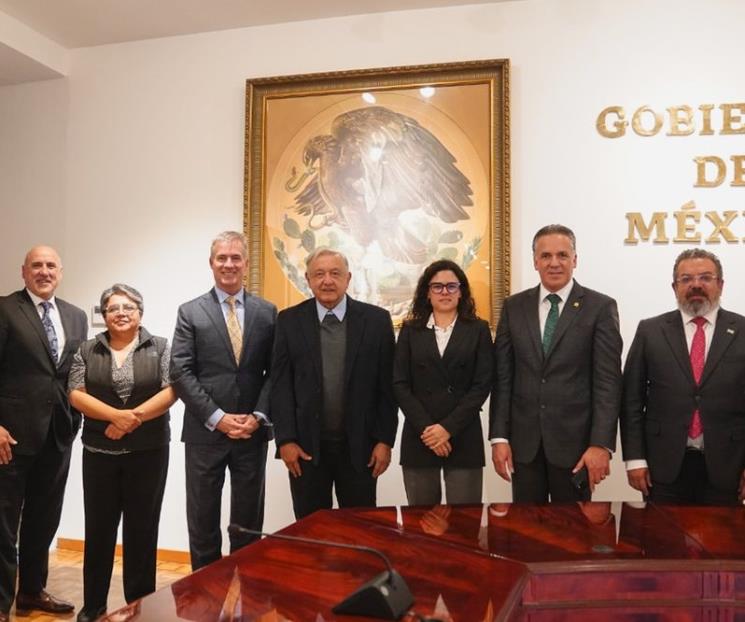 AMLO se reúne con representantes de Canadian Pacific Kansas City