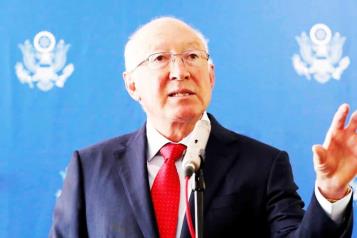 Desconoce Ken Salazar supuesto tráfico de armas en suelo mexicano