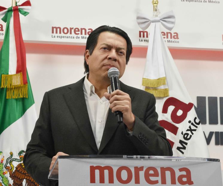 Acusa Mario Delgado de persecución al INE y al Tribunal Electoral