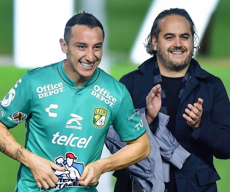 Presenta León a Guardado