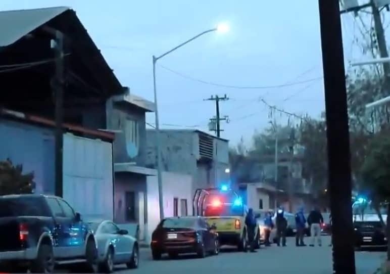 Persiguen y balean a comerciante