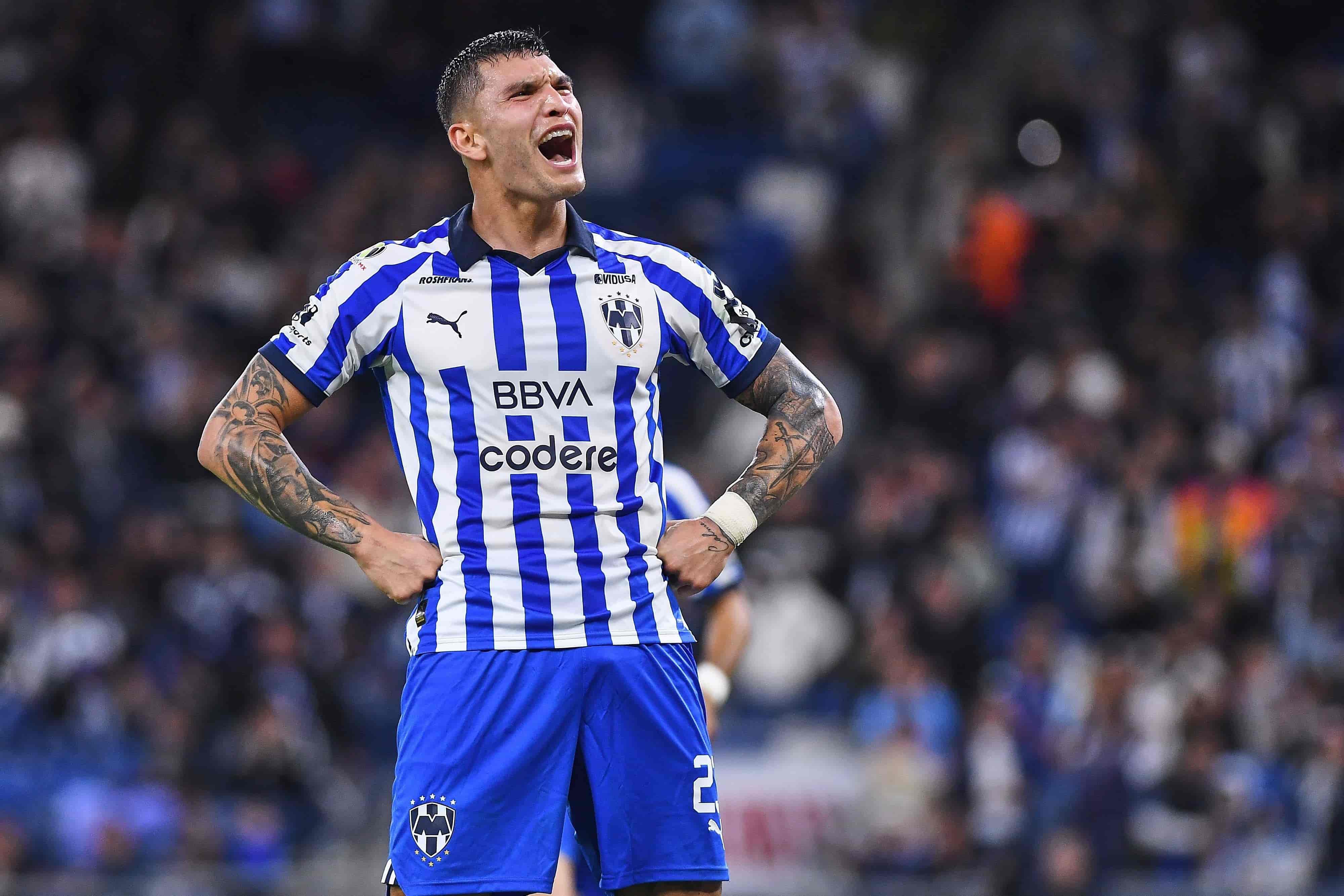 Brandon Vázquez anota su primer gol con Rayados.