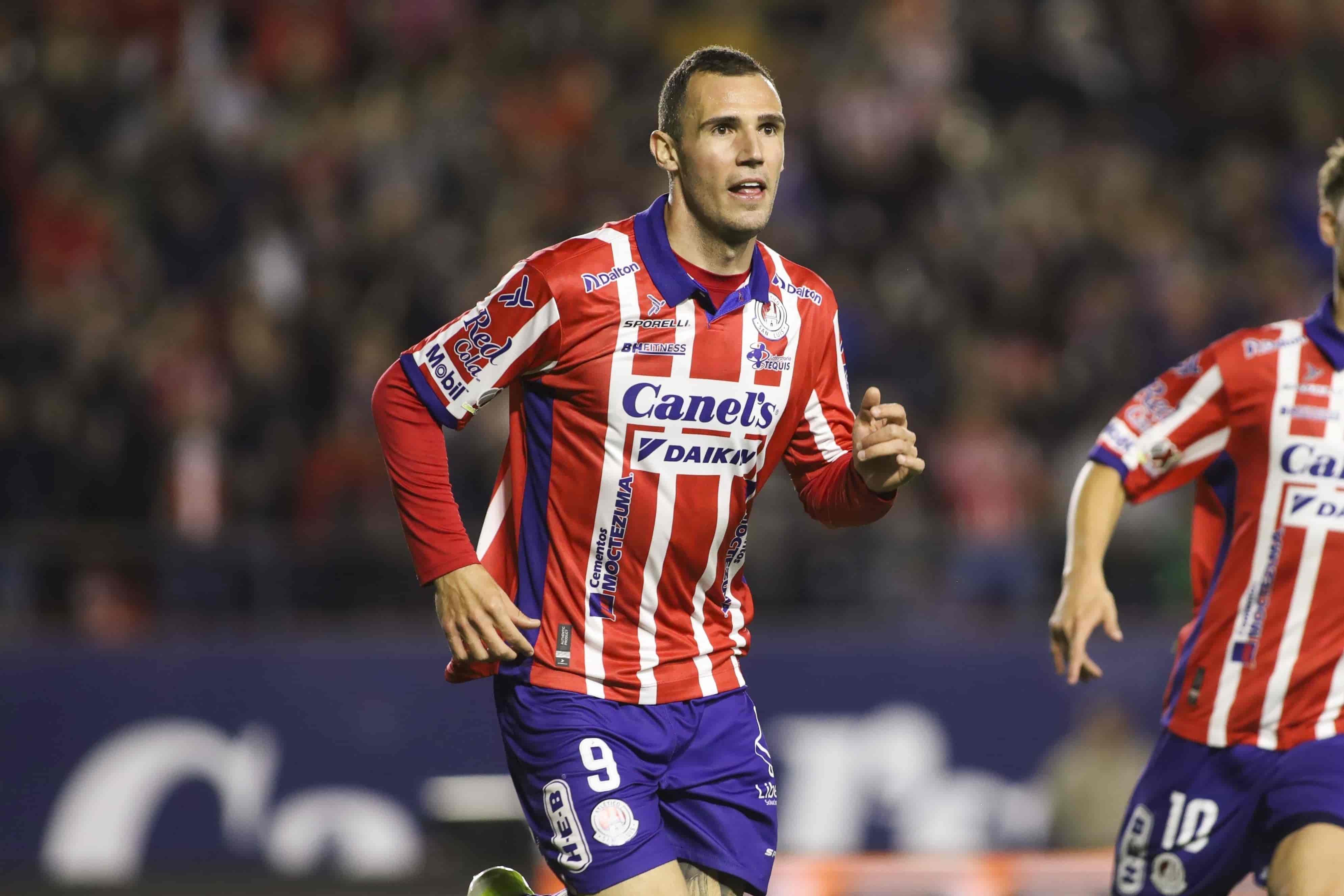 Leonardo Bonatini hace el 1-0.