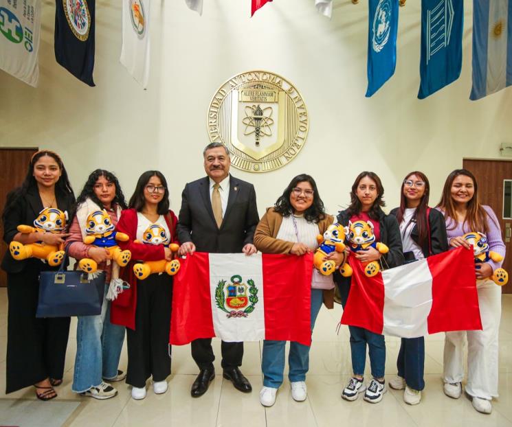 Da UANL bienvenida a estudiantes extranjeros