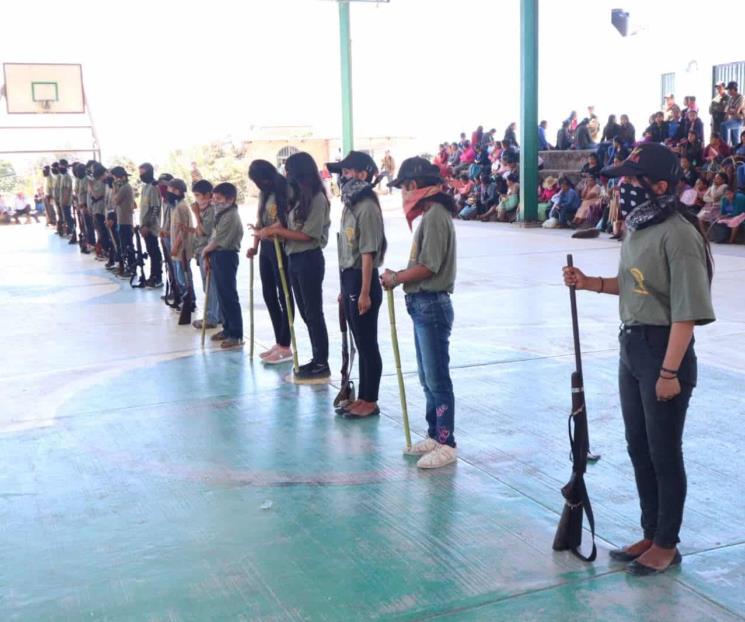 Arman a niños ante falta de resultados de autoridades en Guerrero