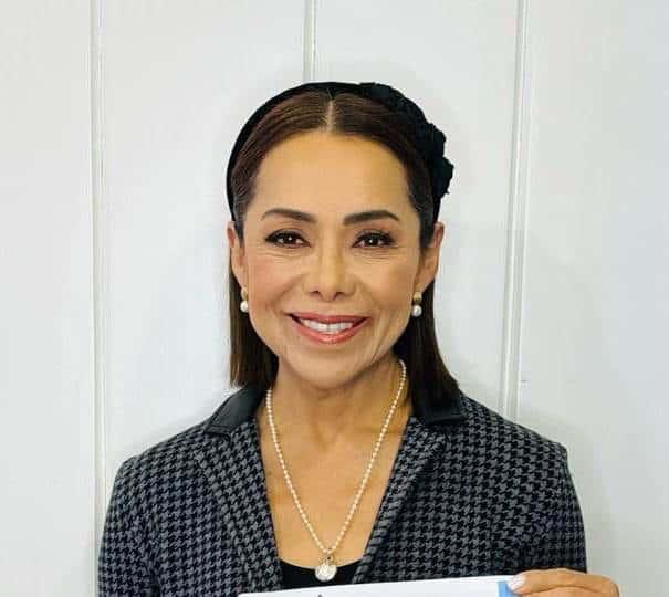 Reaparecen rostros conocidos en listados de candidatos al Congreso