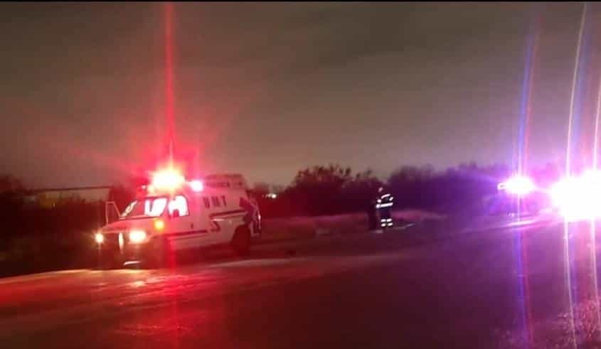 El incendio de un vehículo en la Carretera a Colombia, movilizó ayer a elementos de Protección Civil de Escobedo, que lograron sofocar el siniestro.