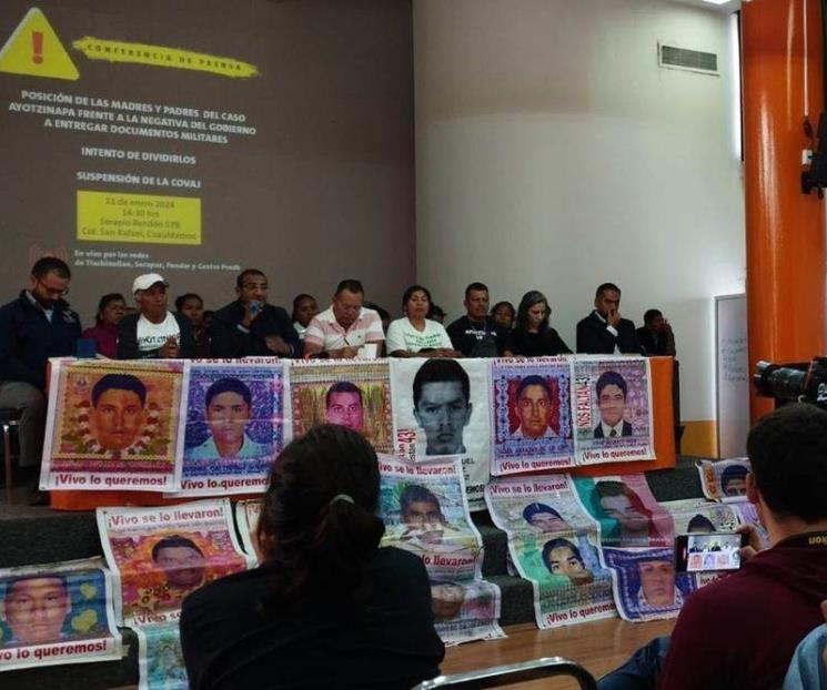 Segob llama a padres de normalistas a reunión