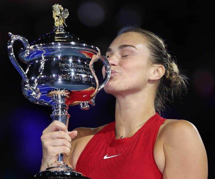 Sabalenka vence a Zheng Qinwen y gana el Abierto de Australia