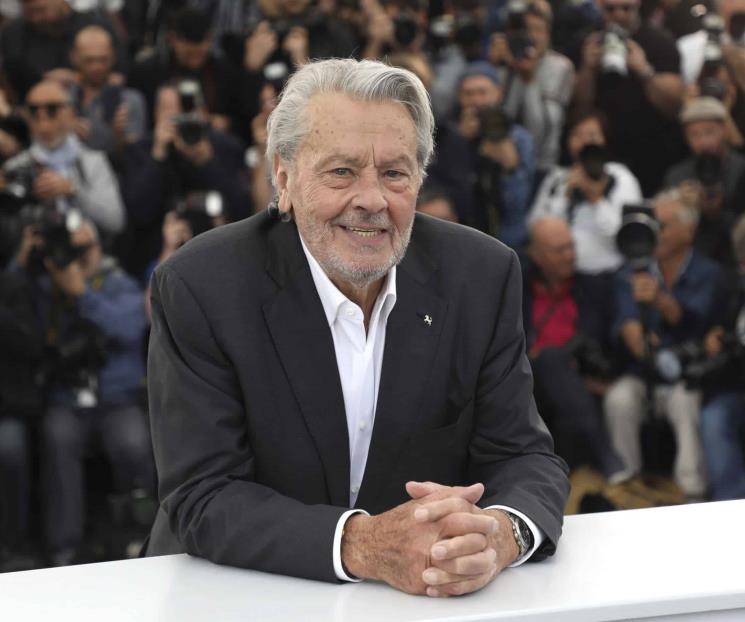 Alain Delon en medio de disputa familiar por su salud