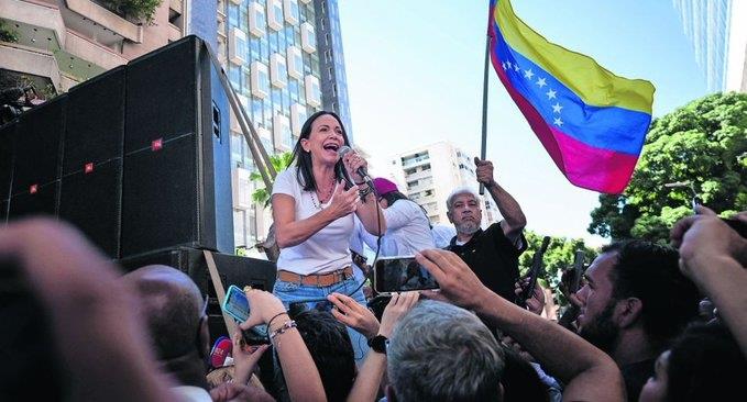 Reactiva EU sanciones contra minera estatal venezolana