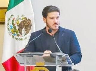 Promueve Samuel tres  iniciativas para reubicación de refinería