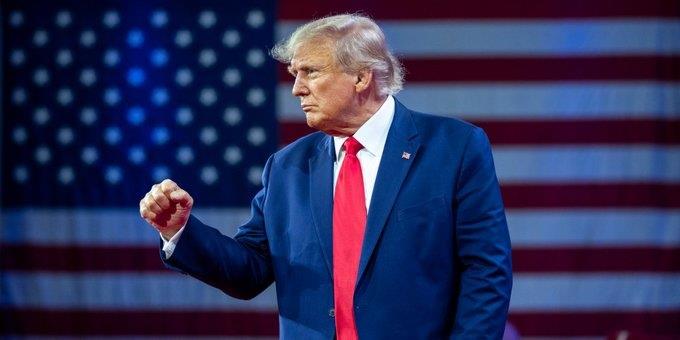Sigue Trump en boleta electoral de Illinois