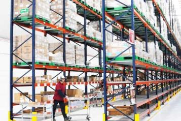 Califica Cort&eacute;s de &acute;elefante blanco&acute; la Cefedis