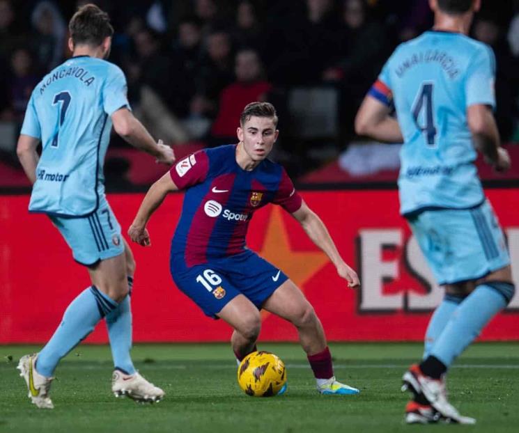 Barcelona vence al Osasuna y sube al tercer lugar en la Liga