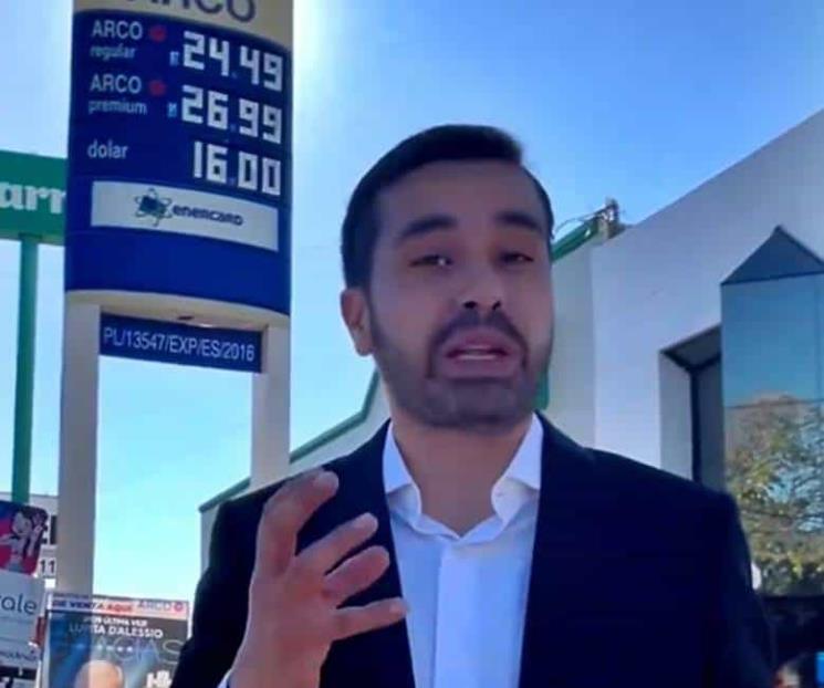 Promete Máynez bajar precio de la gasolina