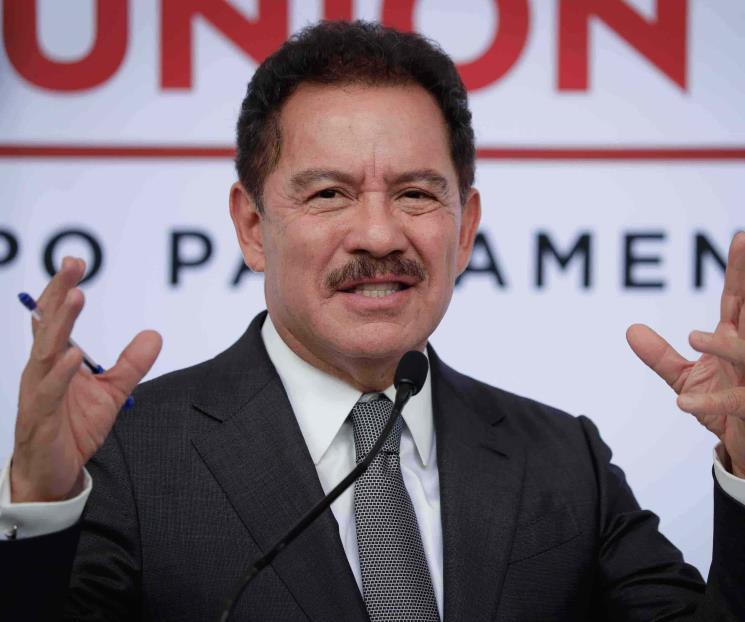 Iniciativas de AMLO son para cumplirle al pueblo, asegura Mier