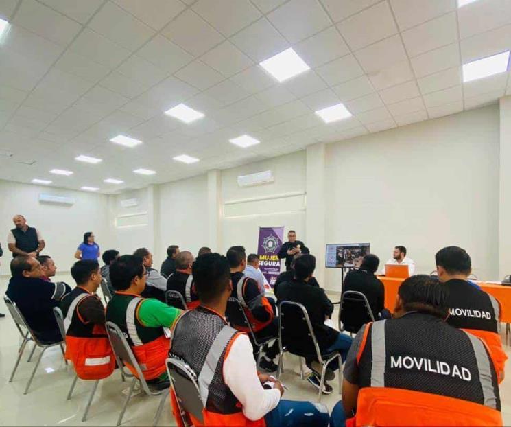 Sigue capacitación de operadores del Santa Bus Plus