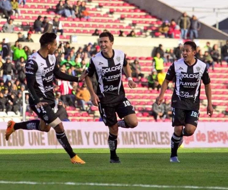 Necaxa empata y mantiene el invicto