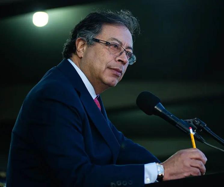 Denuncia Petro ruptura institucional, acusa a Fiscal