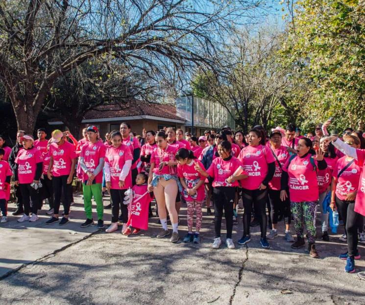 Participan más de 300 en primera Caminata contra el Cáncer en Gpe