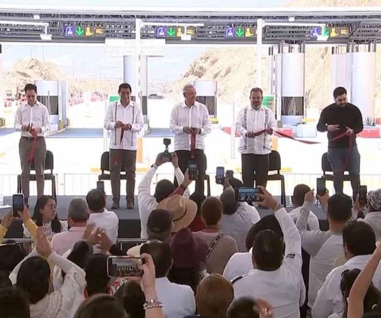 Inaugura AMLO autopista  Oaxaca-Puerto Escondido