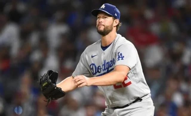 Kershaw seguirá un año más con Dodgers