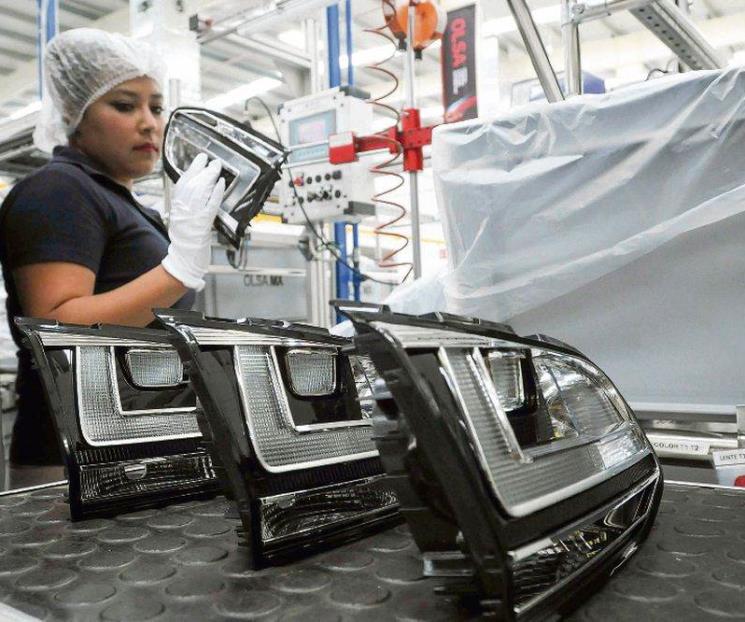 Retrocede la producción industrial; van dos meses a la baja