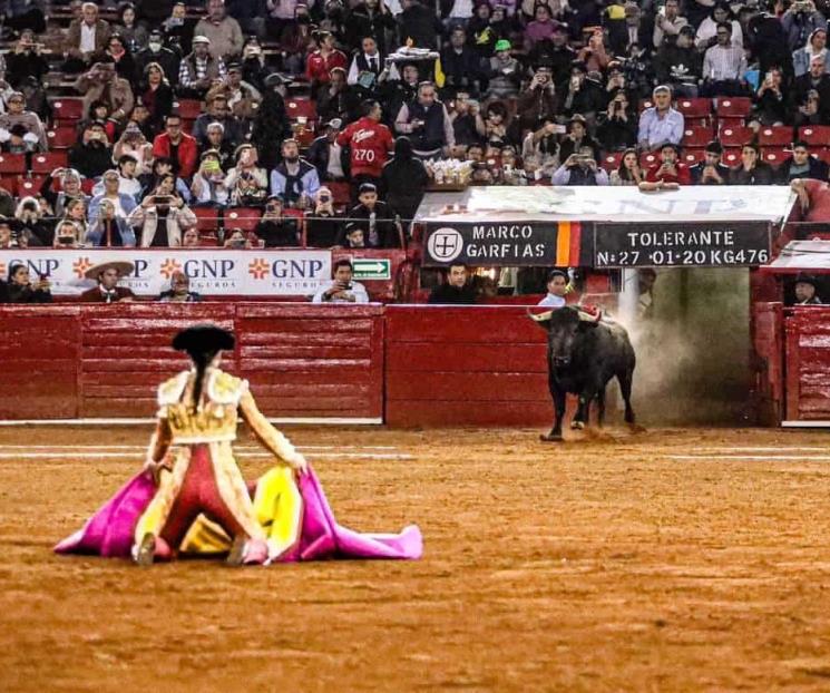Triunfa Rocío Morelli en la Plaza México