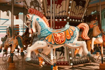 Pide PETA quitar figuras de animales de carruseles