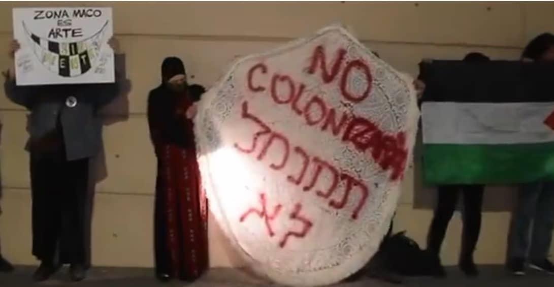 Zona Maco: hacen performance por la libertad de Palestina