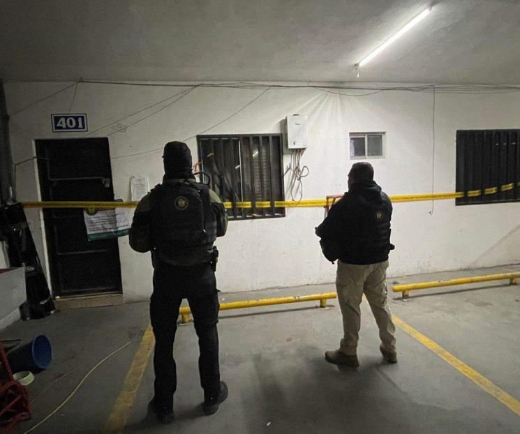 Decomisan armas y drogas tras cateos