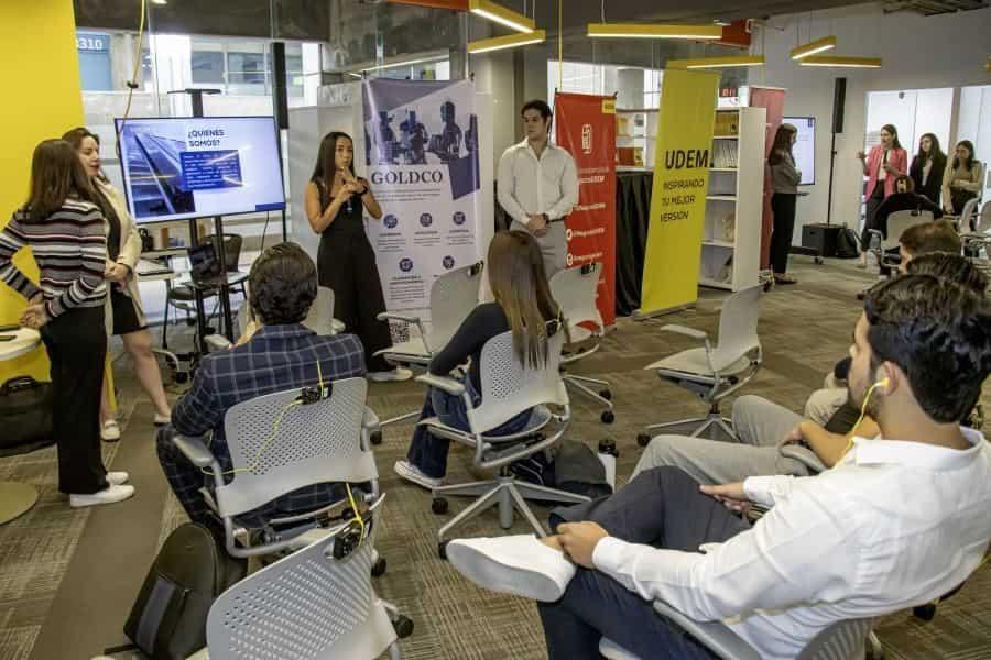 Conectan estudiantes con empresas consultoras en Network Consulting