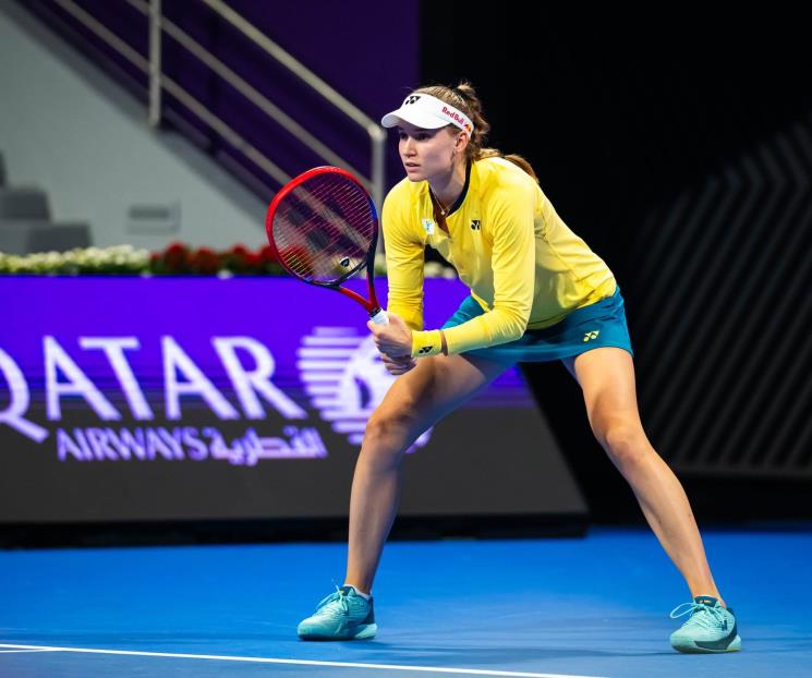 Avanza Rybakina en el Abierto de Qatar