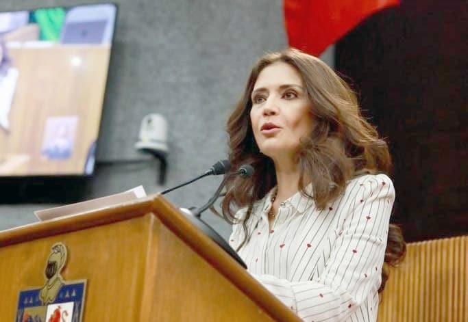 Recibe TEE renuncia de Alhinna, pero bancada lo niega