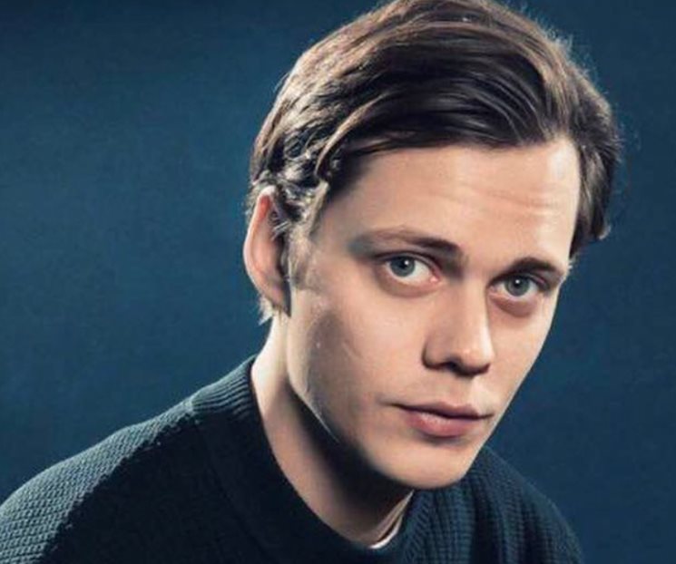 Arrestan a Bill Skarsgård por posesión de drogas