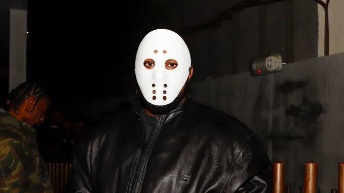 Regresa álbum de Kanye West, “Vultures 1” a Apple Music