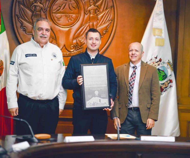 Obtiene certificación policía de Monterrey