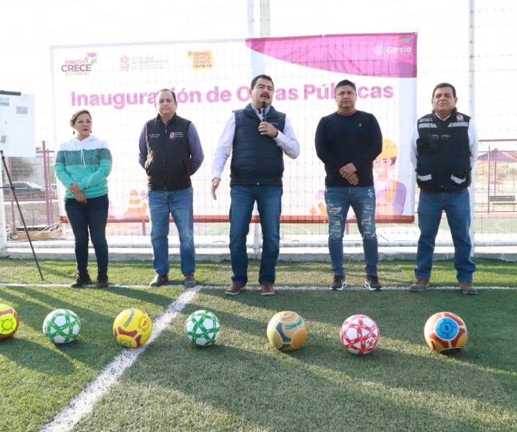 Entregan obras para la activación
