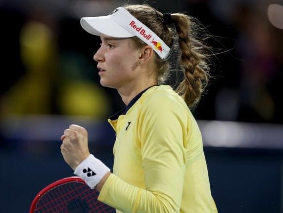 Avanza Rybakina a semifinal del Abierto de Doha