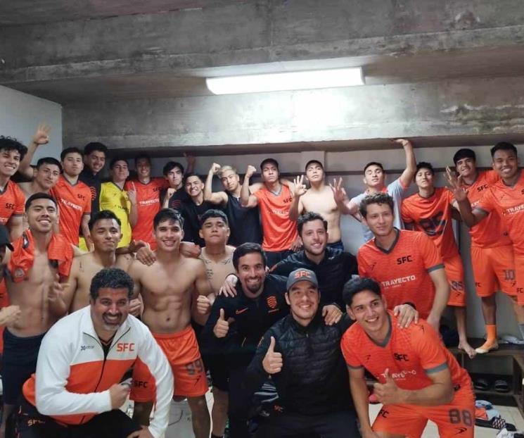 Vence Santiago FC a los Aguacateros