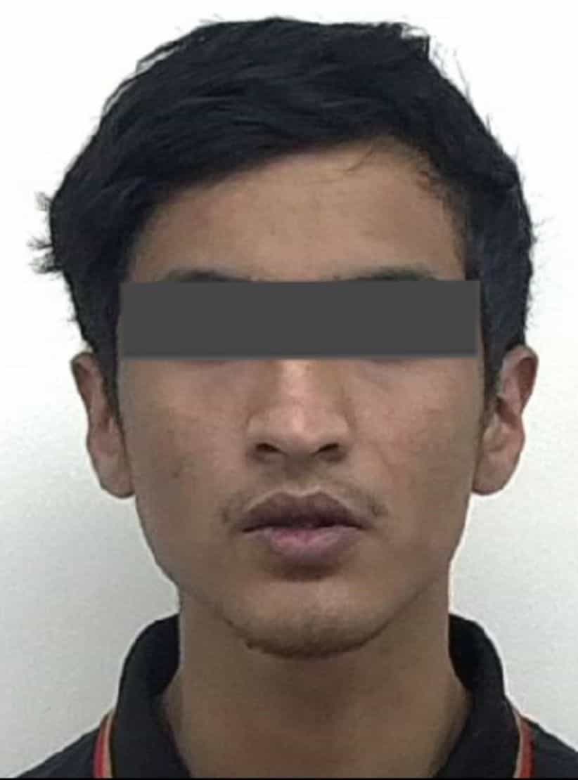 Un joven internando en el Penal de Apodaca, fue notificado de una orden de aprehensión por el delito de homicidio calificado contra una persona a principios de mes en el municipio de Juárez.