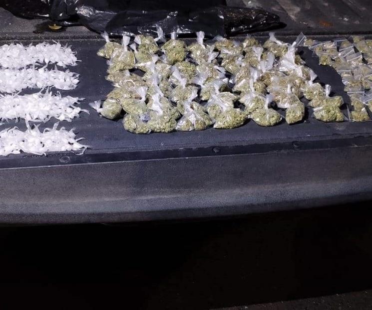 Aseguran droga abandonada en hotel