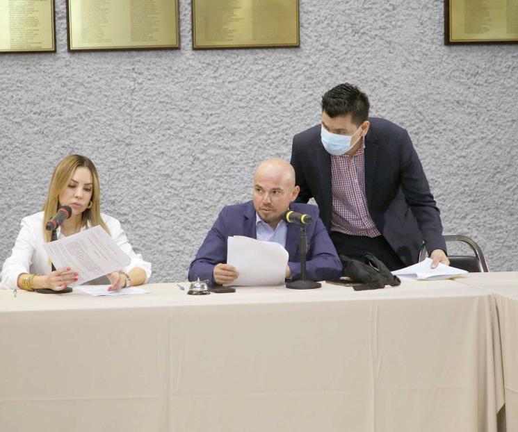 Validan sólo dos renuncias del Comité del SEA
