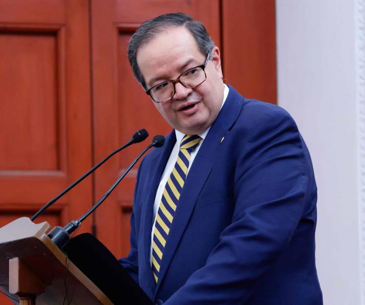 Necesario fomentar la lectura frente a medios digitales, dice rector