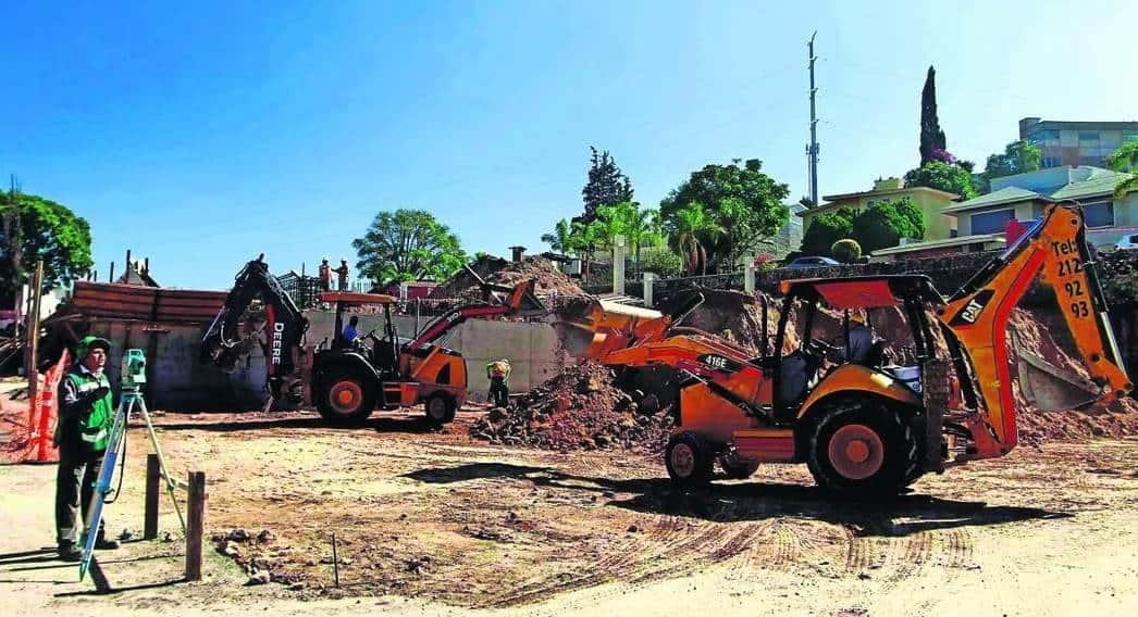 Producción de empresas constructoras liga tres meses al alza