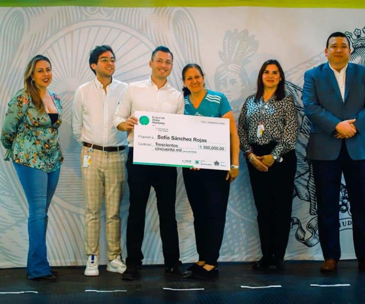 Entrega Colosio microcréditos