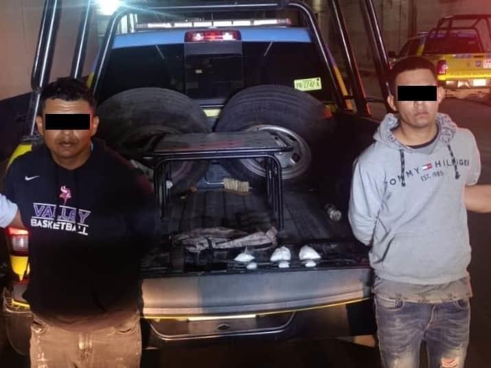 Detienen dos sujetos con droga en la colonia Industrial