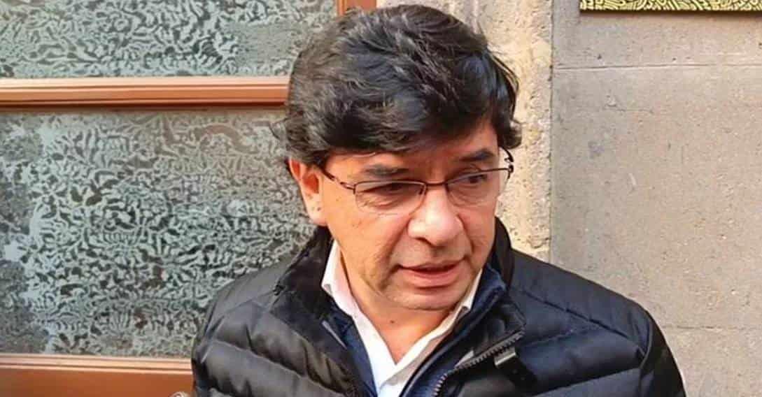 Jesús Ramírez se queda a recibir los golpes, dice AMLO